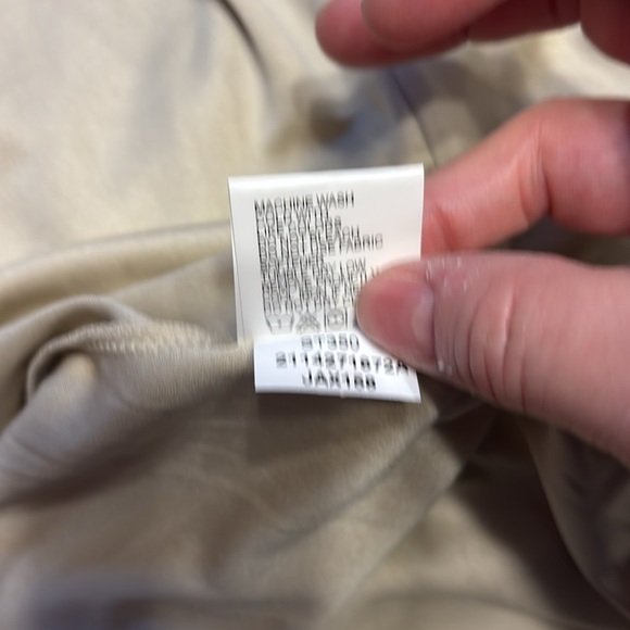 Nwot SFWDA Premium Member tanish gold short sleeve T-Shirt 100% polyester - Picture 4 of 4